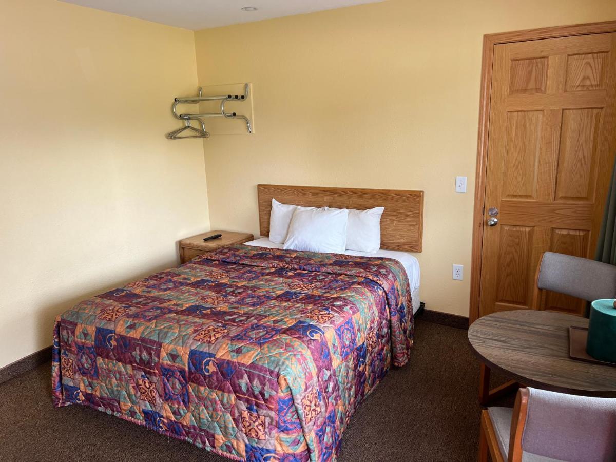 All Star Inn & Suites Уисконсин Делс Екстериор снимка