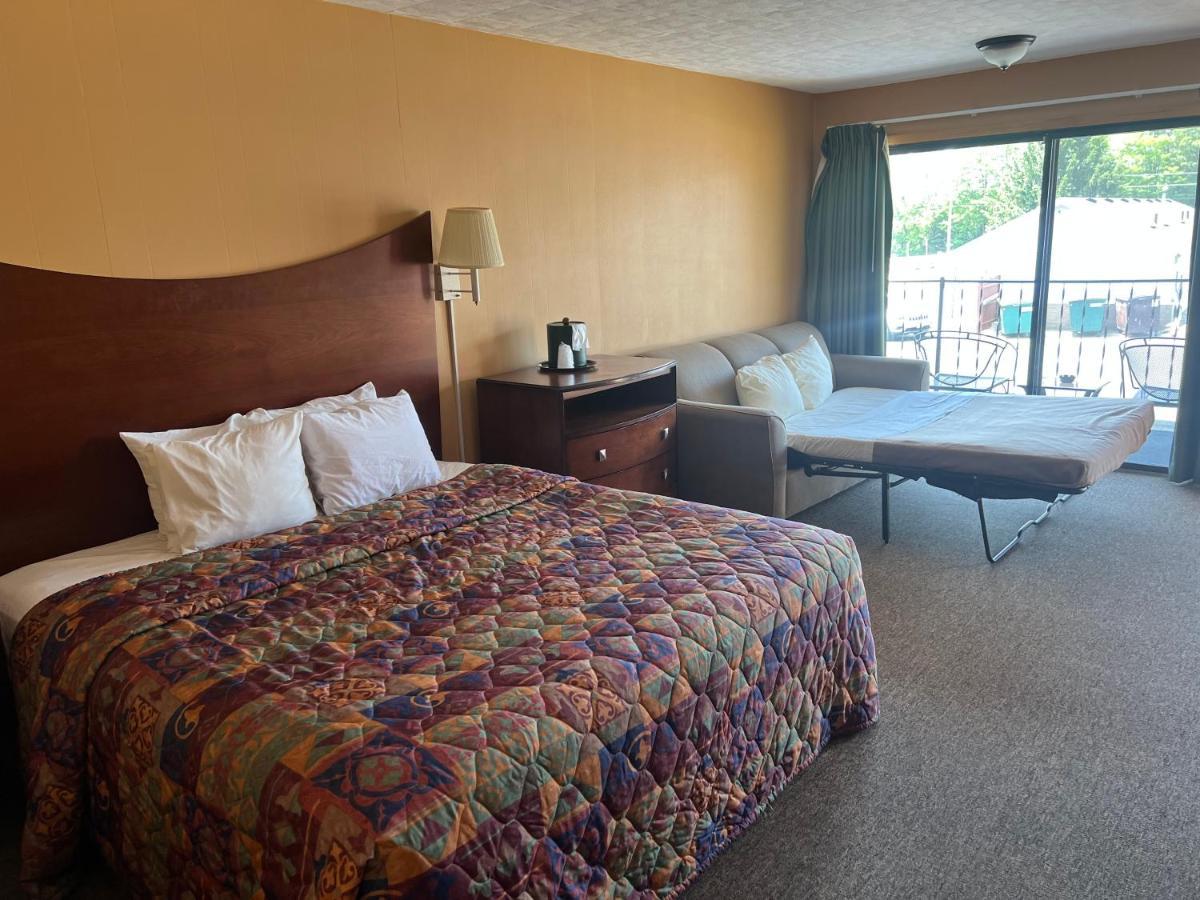 All Star Inn & Suites Уисконсин Делс Екстериор снимка