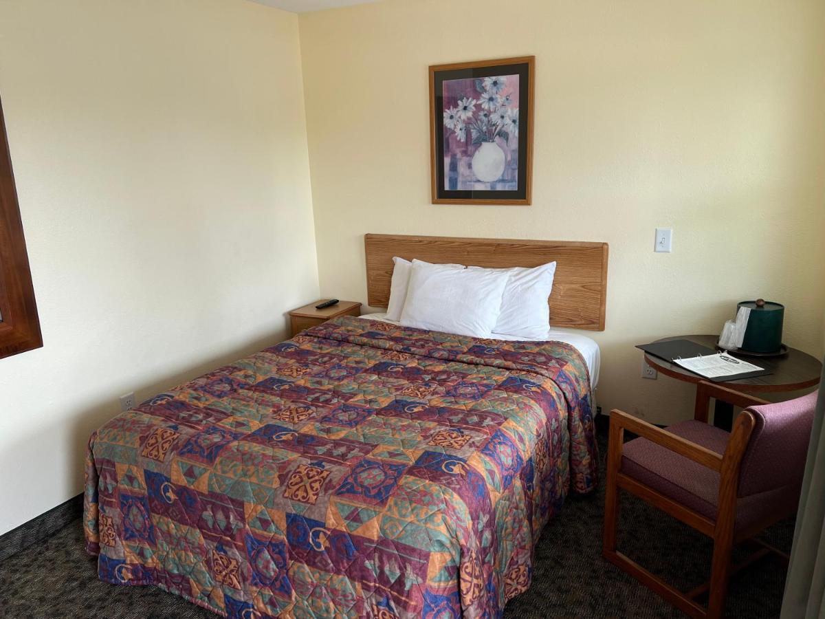 All Star Inn & Suites Уисконсин Делс Екстериор снимка