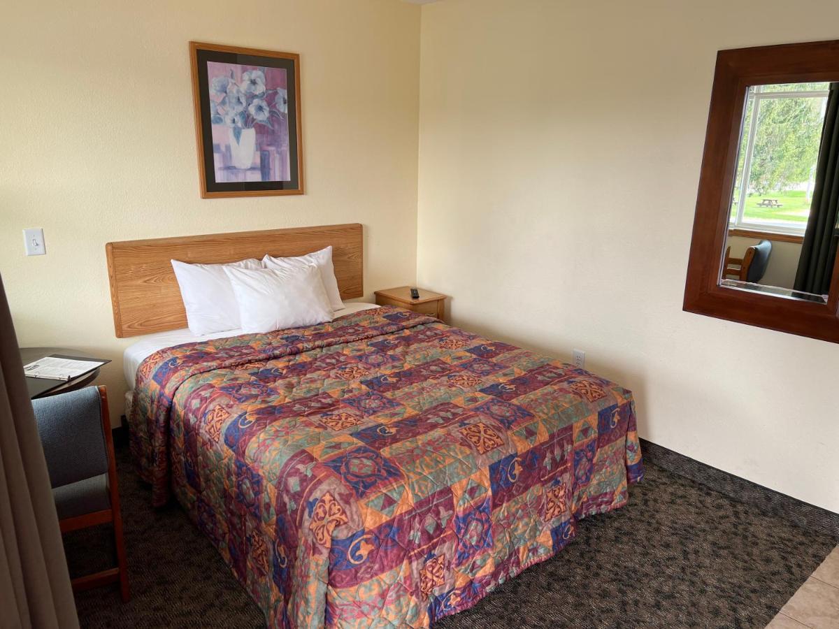 All Star Inn & Suites Уисконсин Делс Екстериор снимка