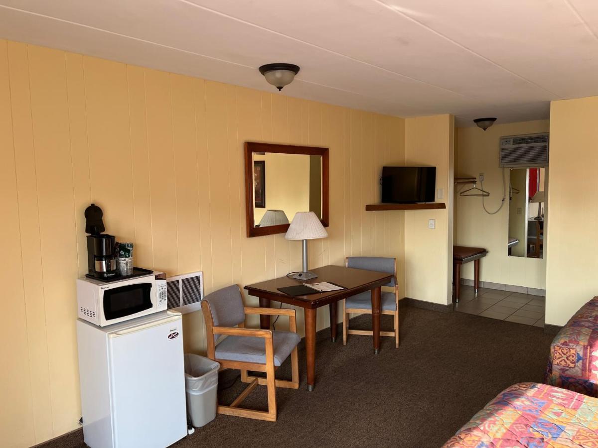 All Star Inn & Suites Уисконсин Делс Екстериор снимка
