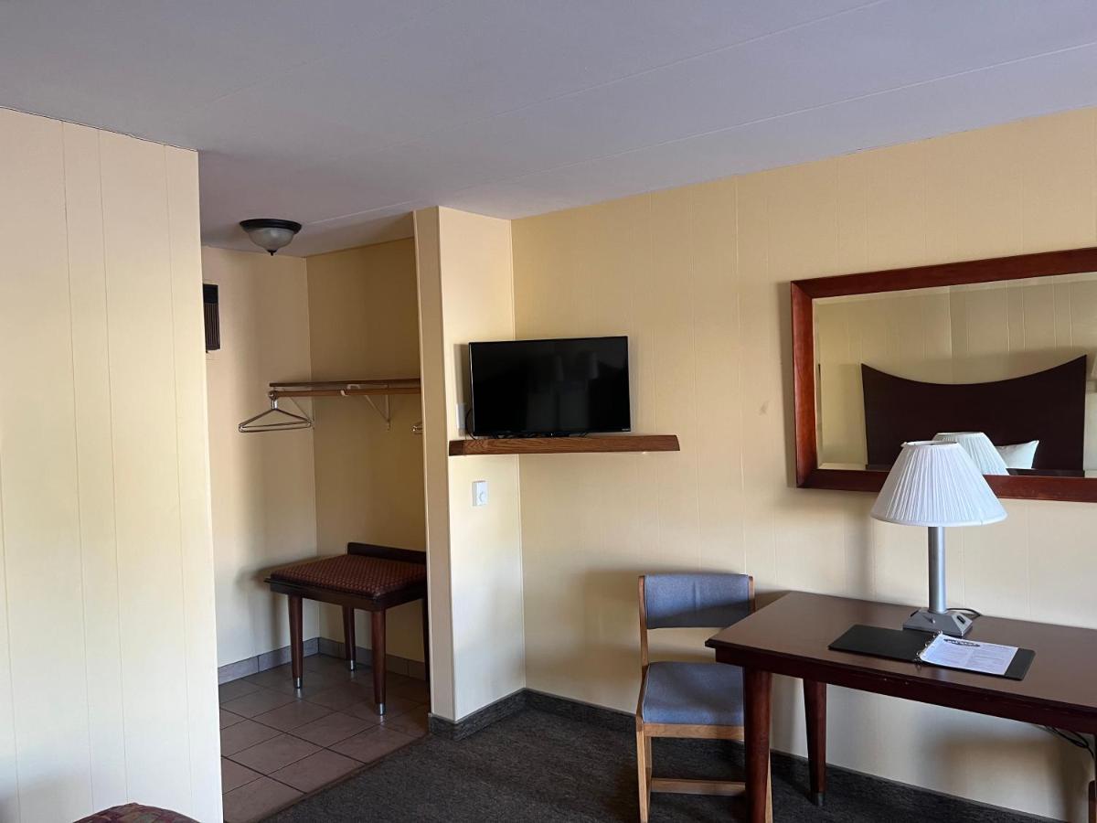 All Star Inn & Suites Уисконсин Делс Екстериор снимка